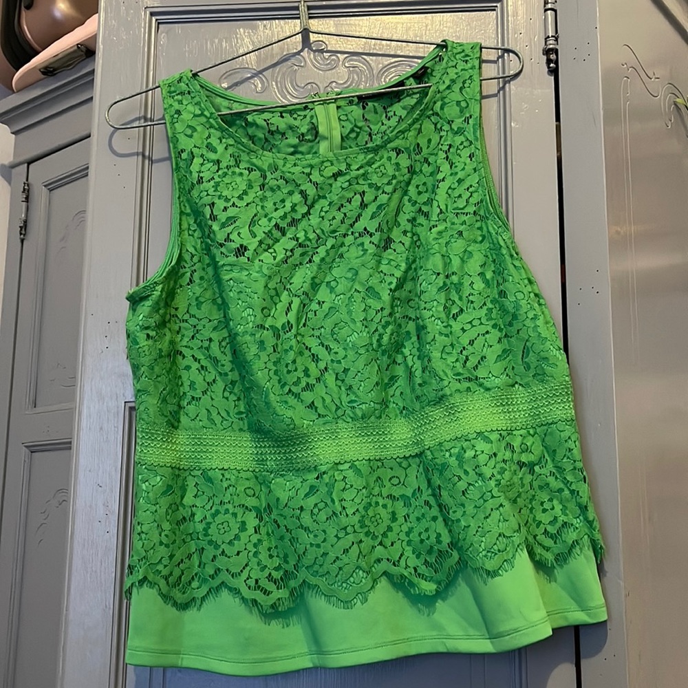 Green Lacy blouse. Size XL